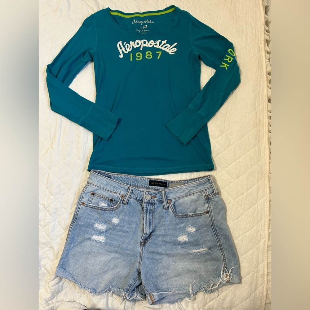 Bundle Y2K Aeropostale L Teal and green Graphic Top &Shorts Aeropostale size 10